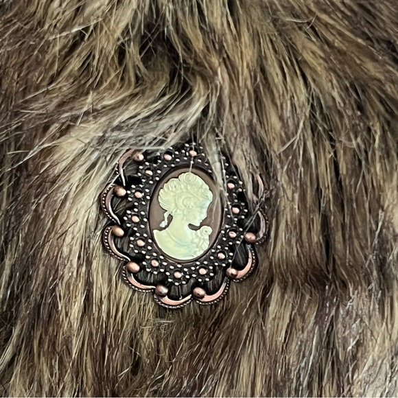 Faux fur collar embroidered lace kimono duster, One of a kind reworked, size L - Picture 7 of 11